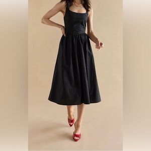 Francesca’s Rhiannon corset top midi dress in black. Size small. New with tags.